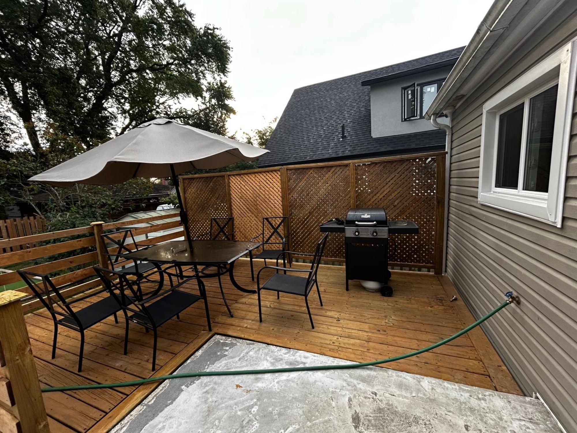 Tranquil Oasis In Lakeview Mississauga Exterior photo